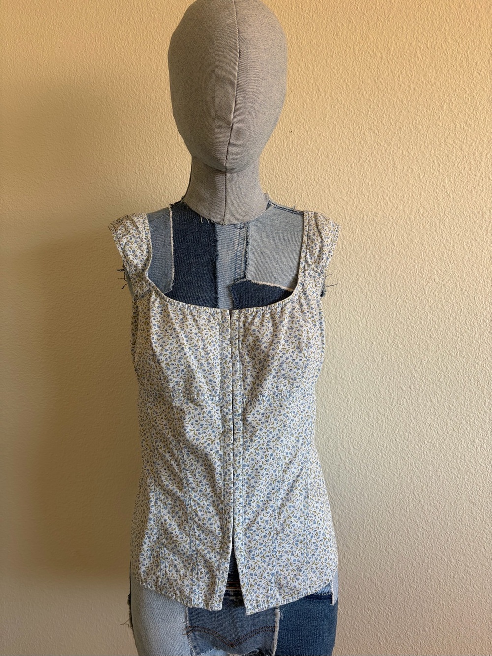 Laundry by Shelli Segal coquette top
